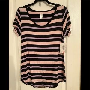 NWT Lularoe Classic T